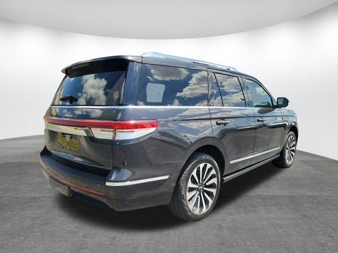 Used 2023 Lincoln Navigator Reserve image 31