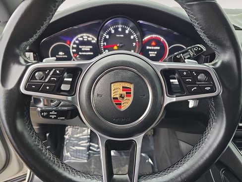 Used 2020 Porsche Cayenne w/ Driver Memory Package AWD/4WD image 12