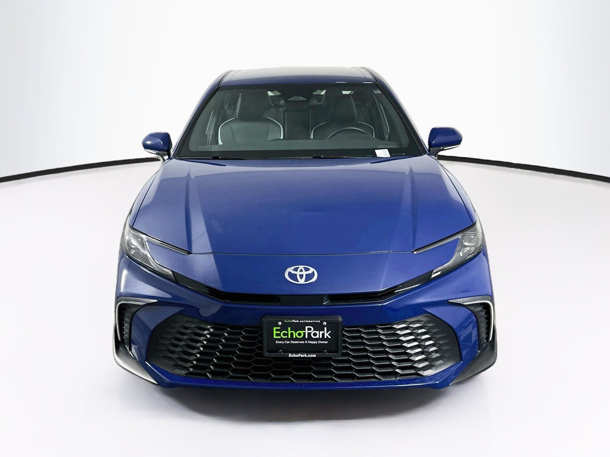 Used 2026 Toyota Camry SE FWD image 2