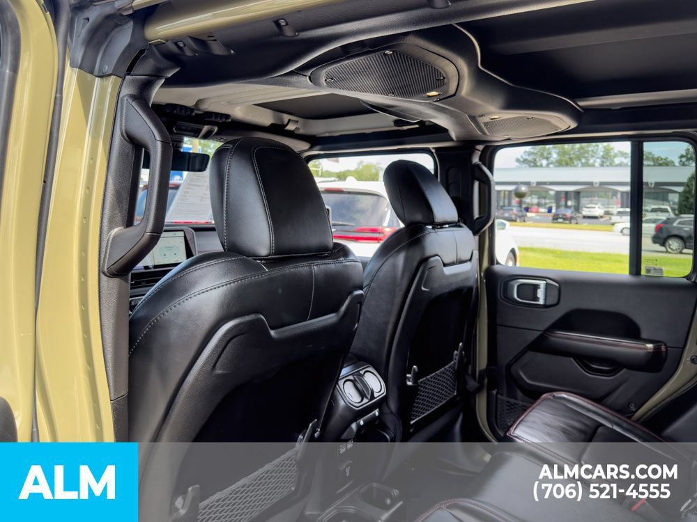 Used 2025 Jeep Gladiator Rubicon AWD/4WD image 21