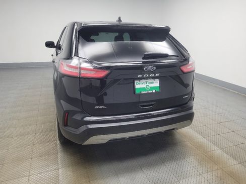Used 2022 Ford Edge SEL image 6