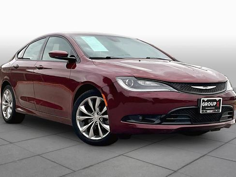 Used 2015 Chrysler 200 S FWD image 3