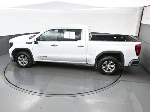 Used 2024 GMC Sierra 1500 SLT AWD/4WD image 36