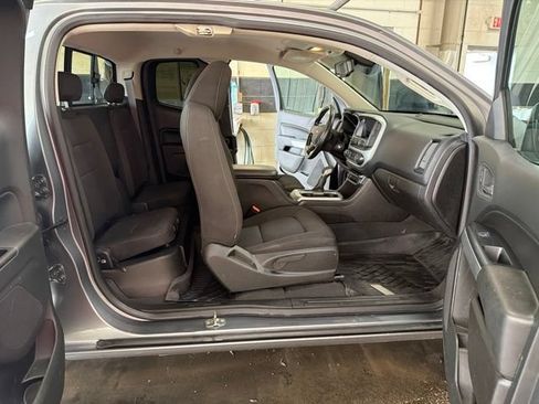 Used 2022 Chevrolet Colorado LT w/ LT Convenience Package AWD/4WD image 25