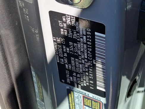 Used 2023 Kia Sorento S w/ Panoramic Sunroof Package AWD/4WD image 30
