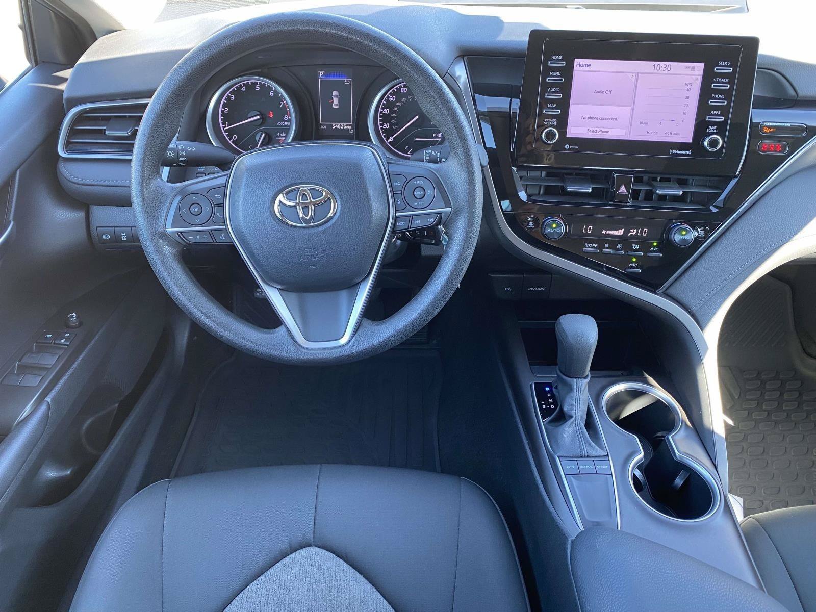 Used 2022 Toyota Camry LE FWD image 9