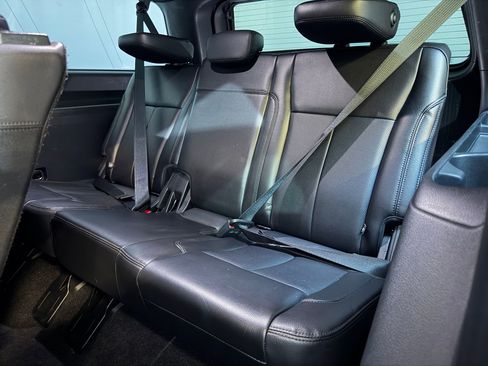 Used 2019 Ford Expedition Max XLT w/ Equipment Group 202A image 41