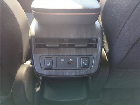 Used 2023 Nissan Ariya FWD image 14