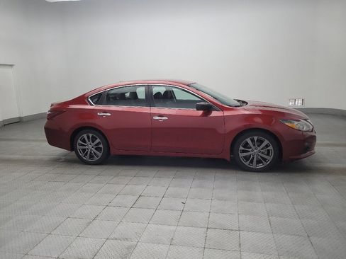 Used 2018 Nissan Altima 2.5 SR w/ SR Special Edition image 11