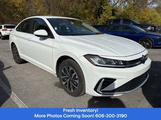 Used 2025 Volkswagen Jetta S video 2