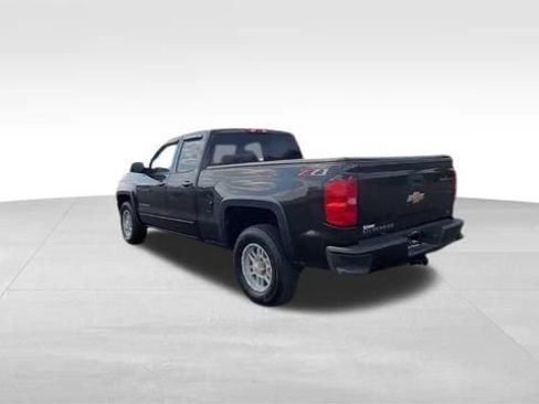 Used 2018 Chevrolet Silverado 1500 LT w/ True North Edition AWD/4WD image 6