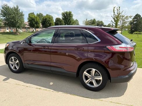Used 2020 Ford Edge SEL w/ Convenience Package AWD/4WD image 6