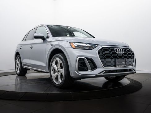 Certified 2023 Audi Q5 2.0T Premium Plus w/ Premium Plus Package AWD/4WD image 1