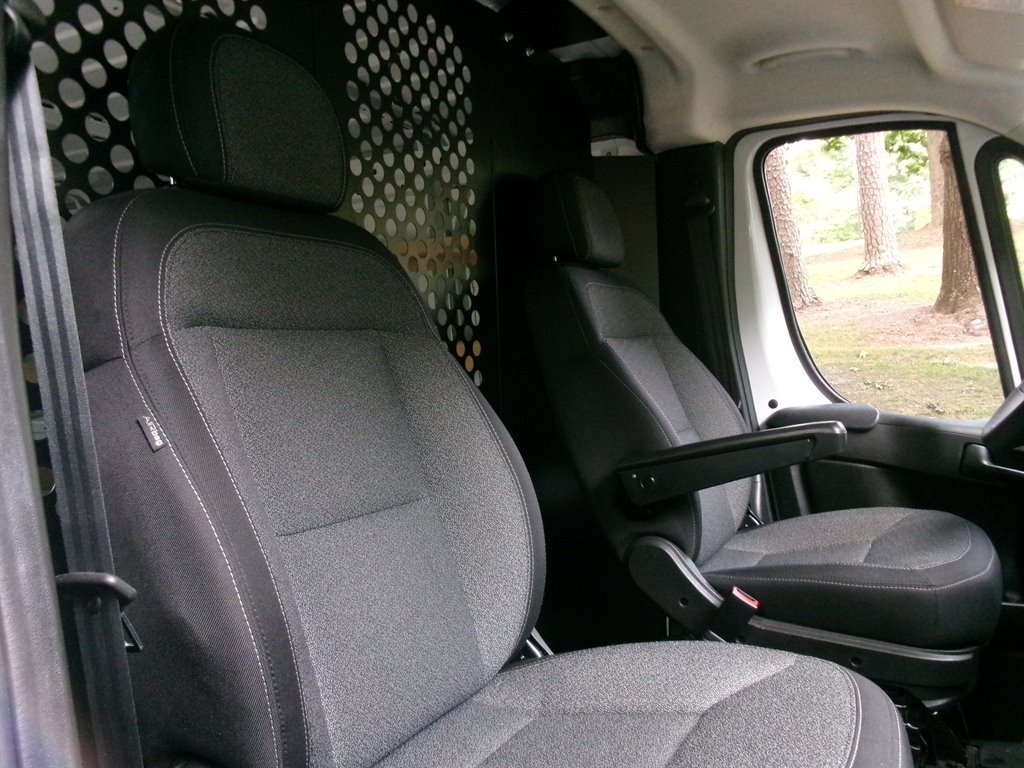 Used 2025 RAM ProMaster 2500 w/ U-Haul Equipment Group FWD image 26