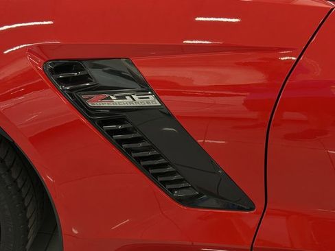 Used 2017 Chevrolet Corvette Z06 RWD image 11