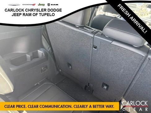 Used 2024 Volkswagen Tiguan SE R-Line FWD image 33