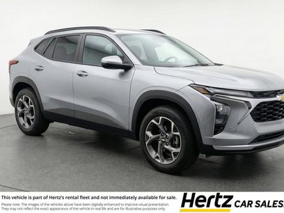 Used 2025 Chevrolet Trax LT