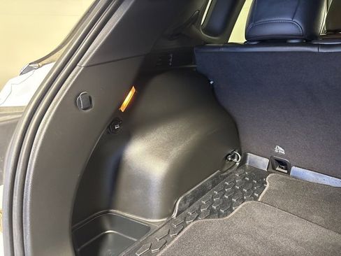 Certified 2024 Jeep Compass Limited image 10