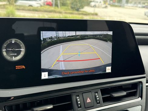 Used 2025 Lexus ES 350 w/ Premium Package FWD image 24