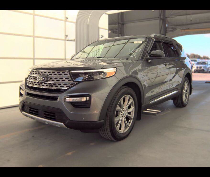 Used 2024 Ford Explorer Limited AWD/4WD image 2