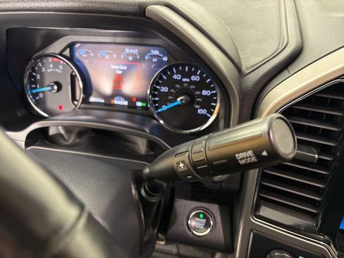 Used 2022 Ford F450 Platinum w/ FX4 Off-Road Package image 29