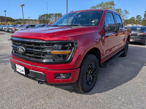 Certified 2025 Ford F150 XLT w/ Equipment Group 302A MID image 9