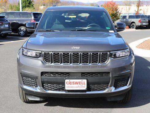 New 2025 Jeep Grand Cherokee L Laredo image 6