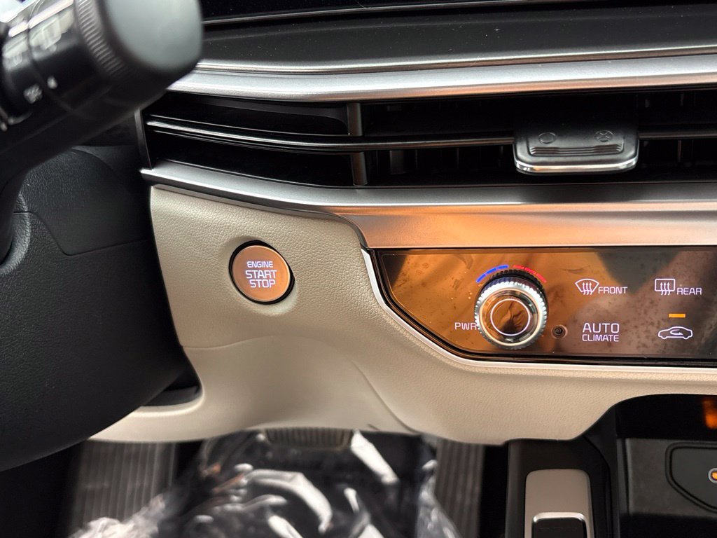 New 2026 Kia Sorento S w/ S Panoramic Sunroof Package FWD image 30