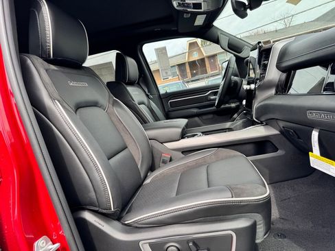 New 2026 RAM 1500 Laramie AWD/4WD image 10