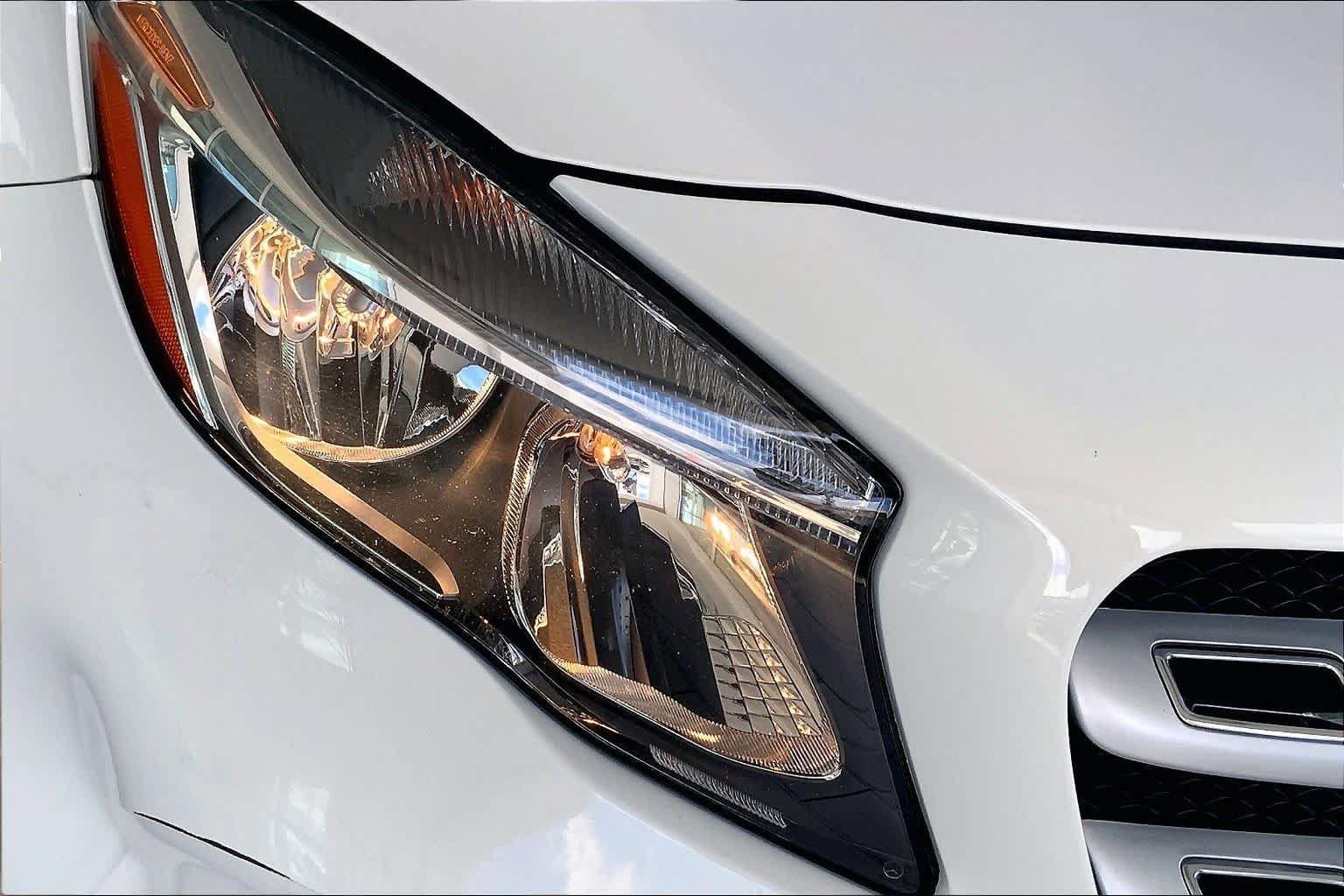 Used 2019 Mercedes-Benz GLA 250 4MATIC image 31