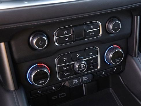 Used 2023 Chevrolet Tahoe Z71 w/ Z71 Off-Road Package image 22