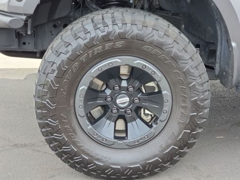Used 2018 Ford F150 Raptor w/ Equipment Group 802A Luxury AWD/4WD image 12