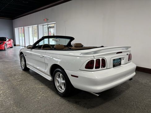 Used 1998 Ford Mustang GT image 3
