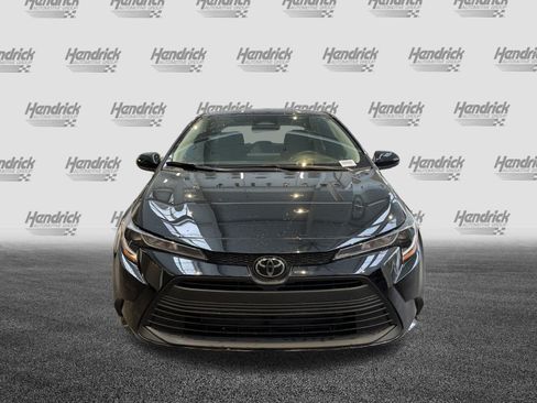 Used 2025 Toyota Corolla LE FWD image 3