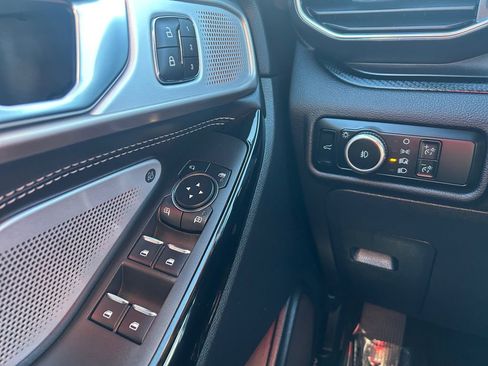 Used 2024 Ford Explorer ST w/ Equipment Group 401A image 19