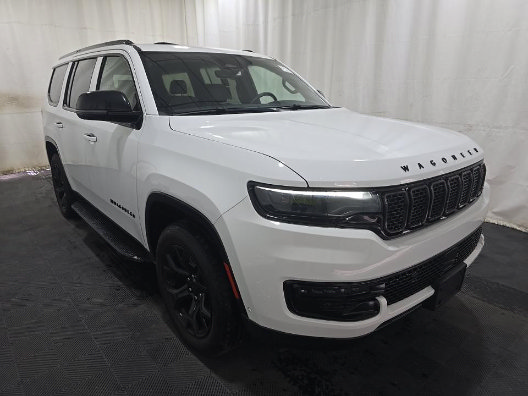 Used 2024 Jeep Wagoneer Series II AWD/4WD image 2
