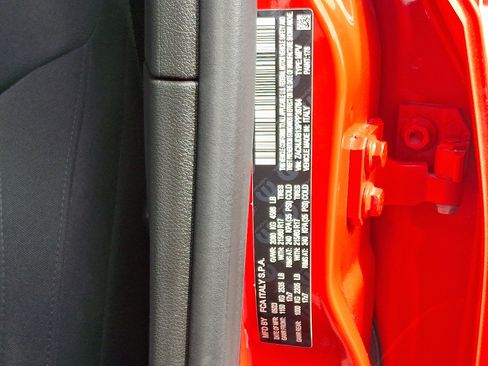 Used 2023 Jeep Renegade Latitude image 28