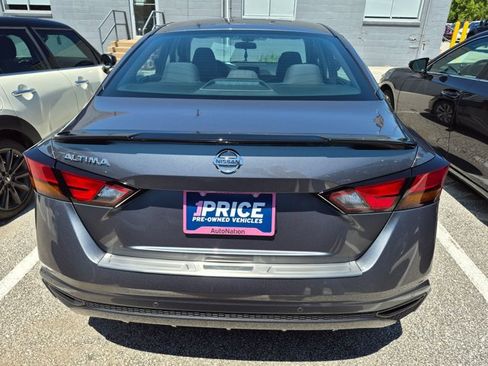 Used 2021 Nissan Altima 2.5 S w/ Driver Assist Package FWD image 5