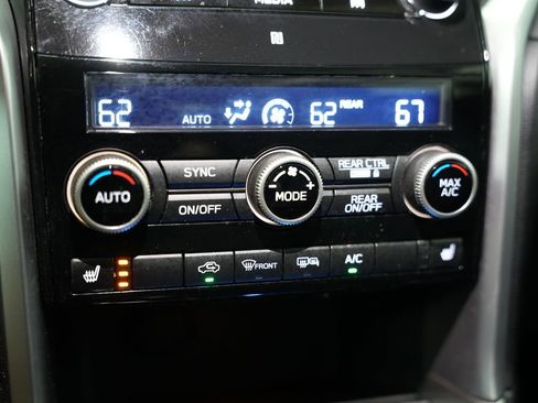 Used 2022 Subaru Ascent Limited image 29