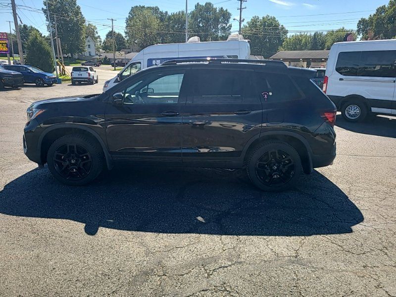 Used 2024 Honda Passport Black Edition image 3
