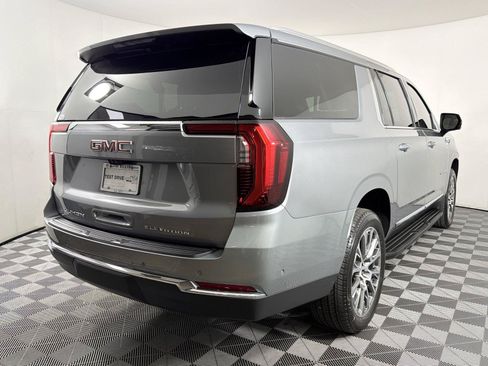 Used 2026 GMC Yukon XL Elevation w/ Elevation Premium Package RWD image 6