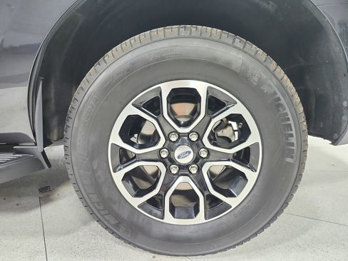 Used 2024 Ford Expedition XLT RWD image 45