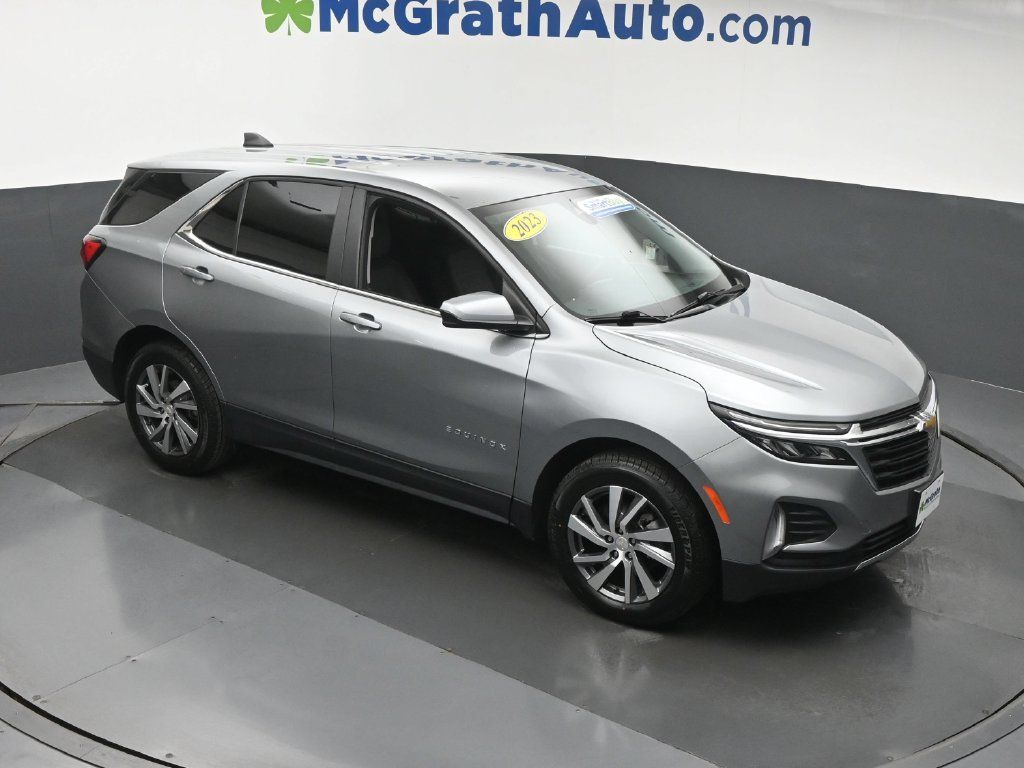 Used 2023 Chevrolet Equinox LT AWD/4WD image 3