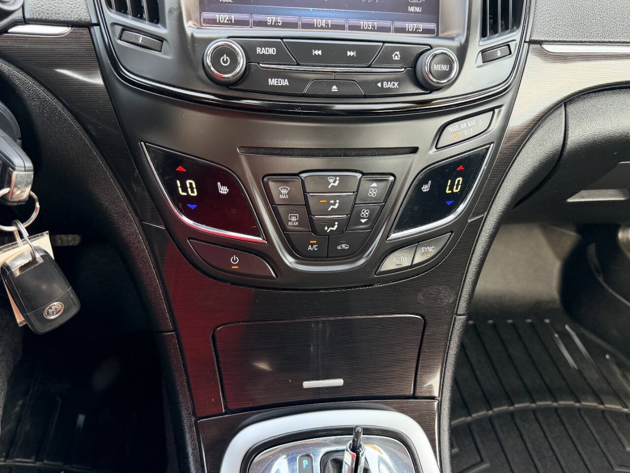 Used 2015 Buick Regal FWD image 38