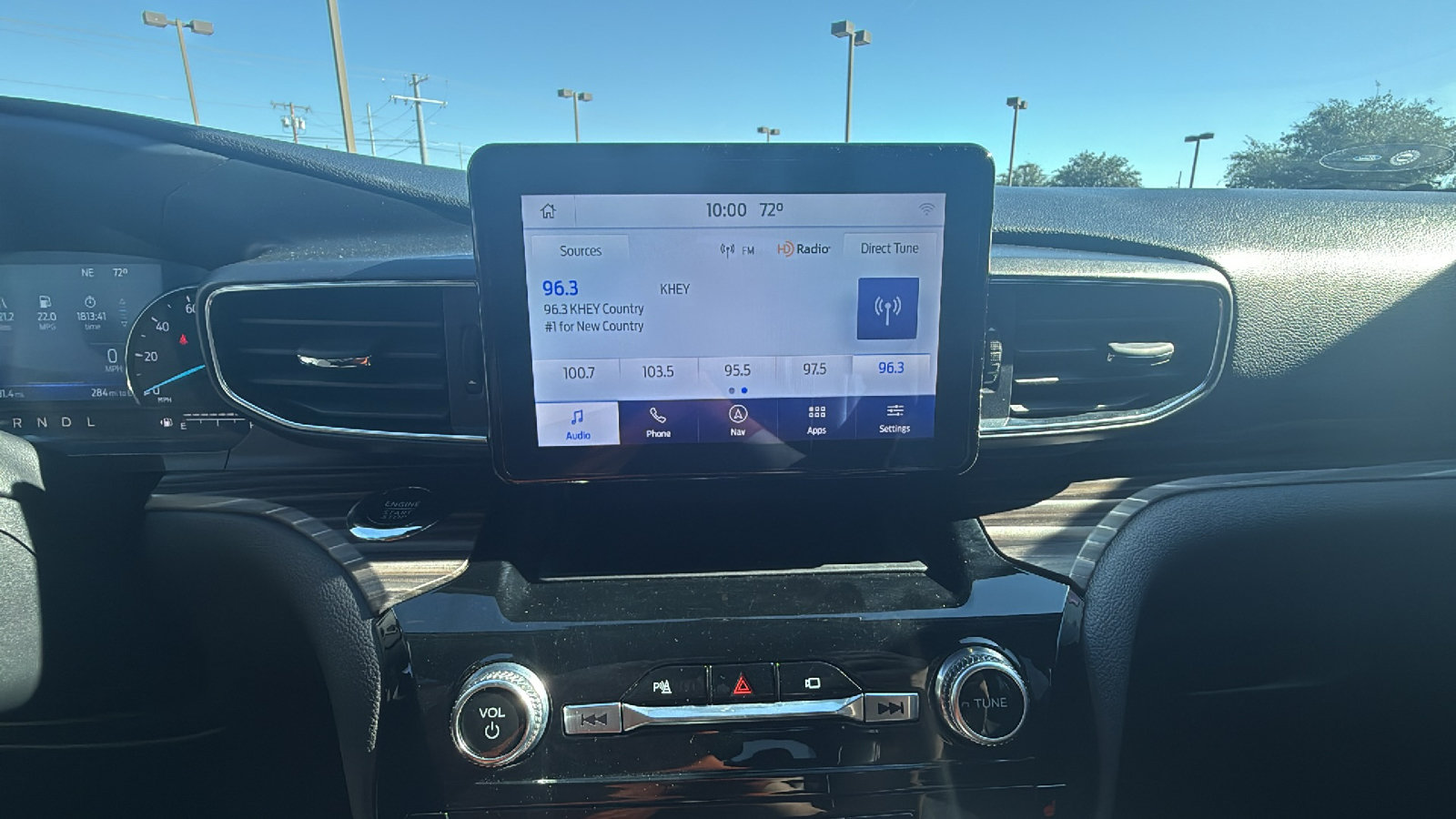 Used 2022 Ford Explorer Limited w/ Equipment Group 301A RWD image 18