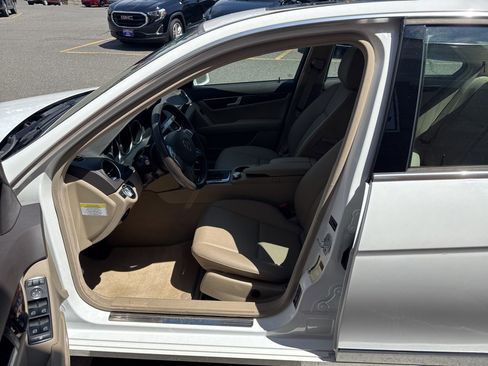 Used 2013 Mercedes-Benz C 300 Luxury image 16