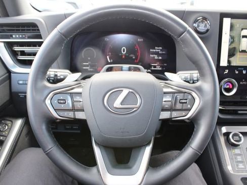 Certified 2025 Lexus GX 550 w/ Accessory Package (32) AWD/4WD image 16