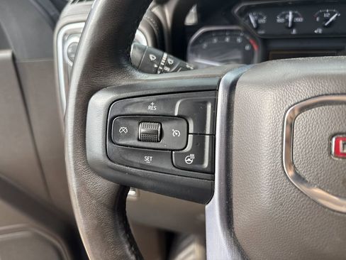 Used 2019 GMC Sierra 1500 SLT image 16