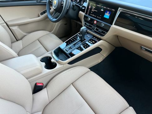 New 2026 Porsche Macan S AWD/4WD image 17