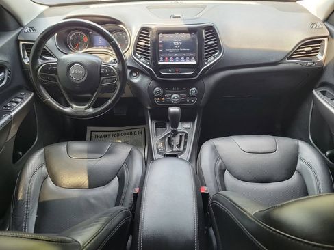Used 2020 Jeep Cherokee Limited FWD image 10